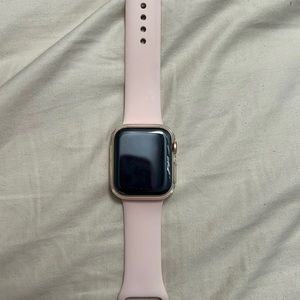 Series 6 Rose Gold Apple watch 40 mm, GPS ,WR-50M